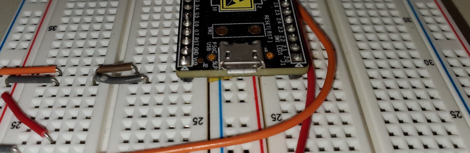 BreadBoarding CY8CKIT-059 – SoC Maker